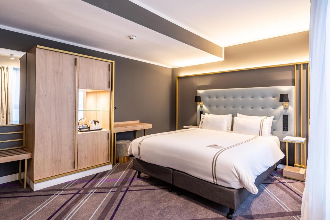 Premier Inn Saarbruecken City Centre Exterior photo